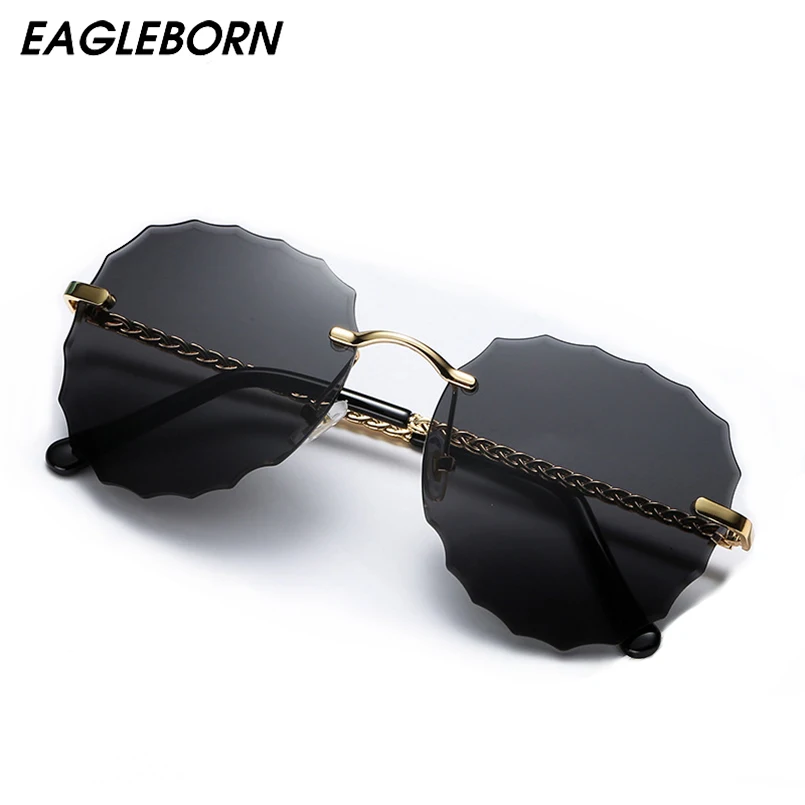 Women Irregular Frameless Sunglasses European American Trend Cut Edge Model Sunglasses Fashion Metal Chain Leg Gradient Glasses
Women Irregular Frameless Sunglasses European American Trend Cut Edge Model Sunglasses Fashion Metal Chain Leg Gradient Glasses