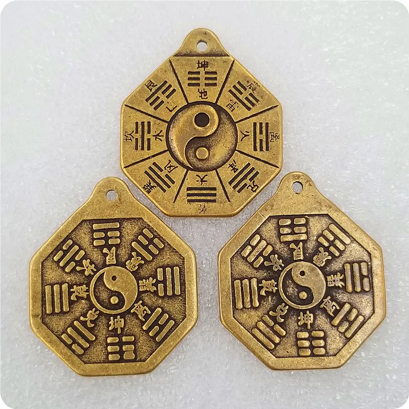 Chinese Tai Chi Bagua Pendant Pendant Copper Coin Commemorative Collector Coin Gift Feng Shui Town House
Chinese Tai Chi Bagua Pendant Pendant Copper Coin Commemorative Collector Coin Gift Feng Shui Town House