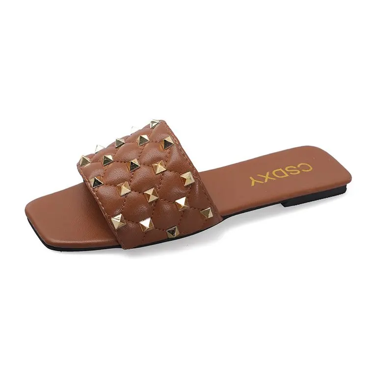 Square Toe Slippers Casual Big Size Female Shoes Low Rivet Slides Summer Clogs Woman Luxury 2021 Flat Beach Rubber PU Hoof Heels
Square Toe Slippers Casual Big Size Female Shoes Low Rivet Slides Summer Clogs Woman Luxury 2021 Flat Beach Rubber PU Hoof Heels
