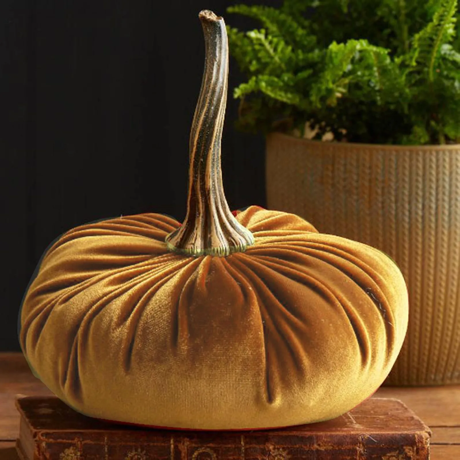 1pcs Artificial Handmade Velvet Pumpkin Decor Fake Decorative Small Pumpkins For Harvest Halloween Fall Wedding Decorating
1pcs Artificial Handmade Velvet Pumpkin Decor Fake Decorative Small Pumpkins For Harvest Halloween Fall Wedding Decorating