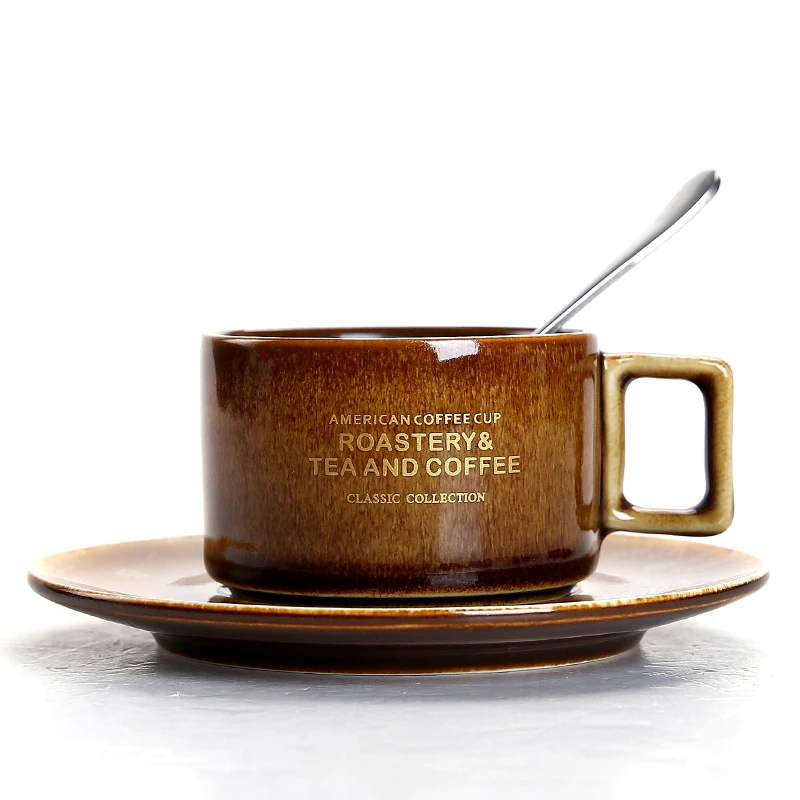 Роскошная керамическая чашка в скандинавском стиле коричневого цвета с ложкой