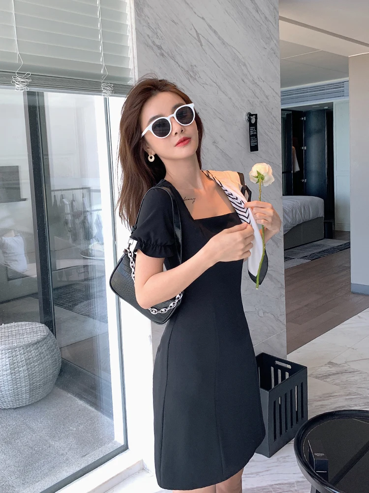 French Small Square Neck Short Skirt Slim High Waist Black Slim Temperament Short Sleeve Dress Women's Summer
French Small Square Neck Short Skirt Slim High Waist Black Slim Temperament Short Sleeve Dress Women's Summer