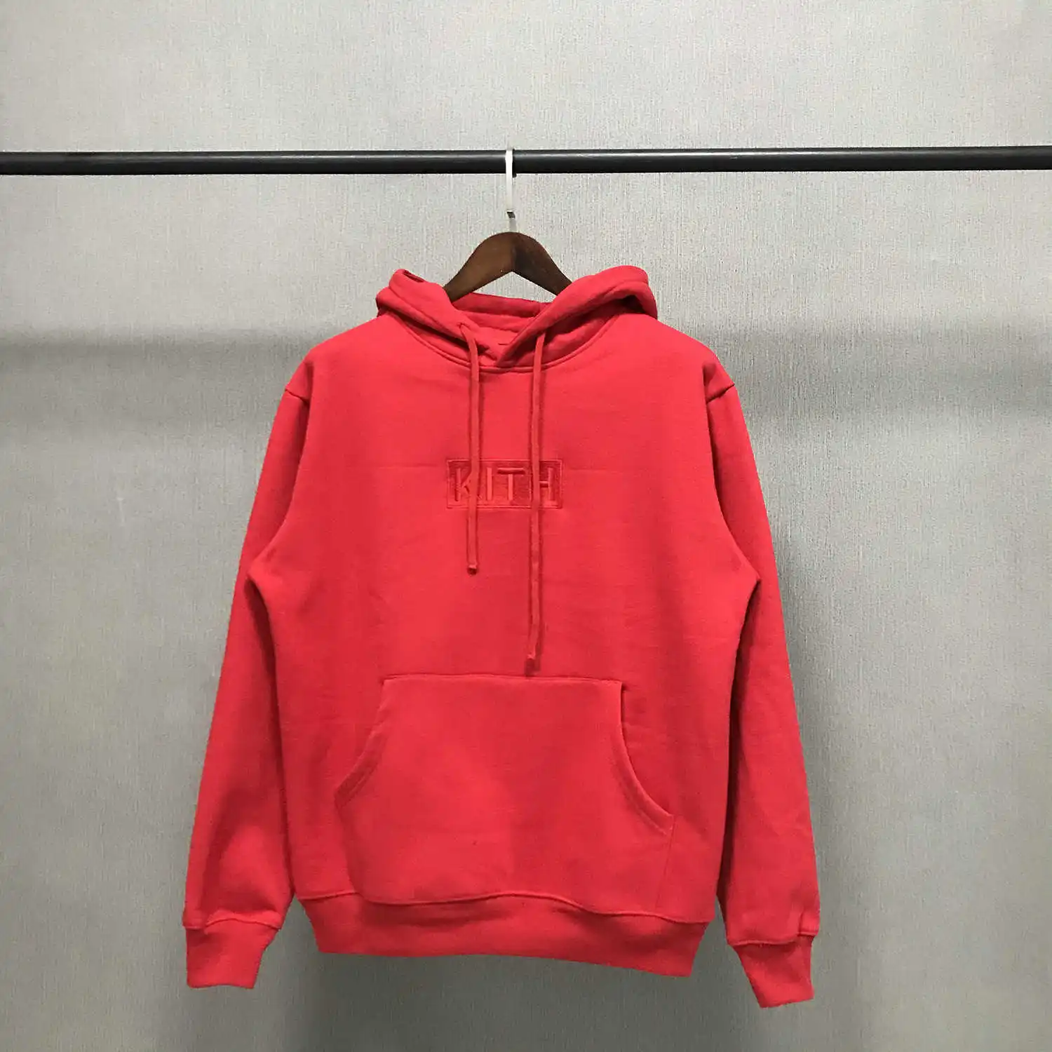 Толстовка с капюшоном 2021fw с вышивкой кайт-бокс, Толстовка для мужчин и женщин, высококачественный хлопковый пуловер 1:1 красного и черного цв...
Толстовка с капюшоном 2021fw с вышивкой кайт-бокс, Толстовка для мужчин и женщин, высококачественный хлопковый пуловер 1:1 красного и черного цв...