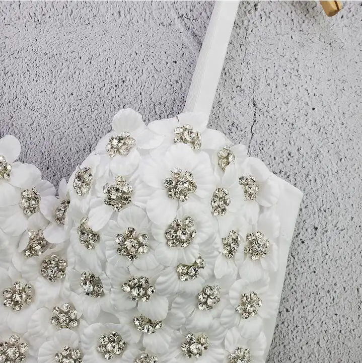 Sale Women Sexy Designer Beading Crystal White Black Cotton Camisole Tops Summer 2021 High Street Folwer Diamonds Camis Crop 
Sale Women Sexy Designer Beading Crystal White Black Cotton Camisole Tops Summer 2021 High Street Folwer Diamonds Camis Crop