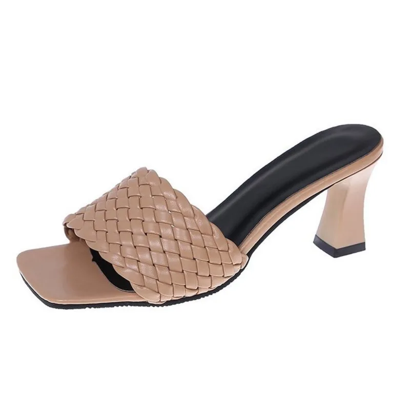 Slippers Summer 2021 New Women's Shoes Fashion Wind Knitting Cool Slippers Female Middle Heel Fish Mouth Light Sandals Pumps
Slippers Summer 2021 New Women's Shoes Fashion Wind Knitting Cool Slippers Female Middle Heel Fish Mouth Light Sandals Pumps