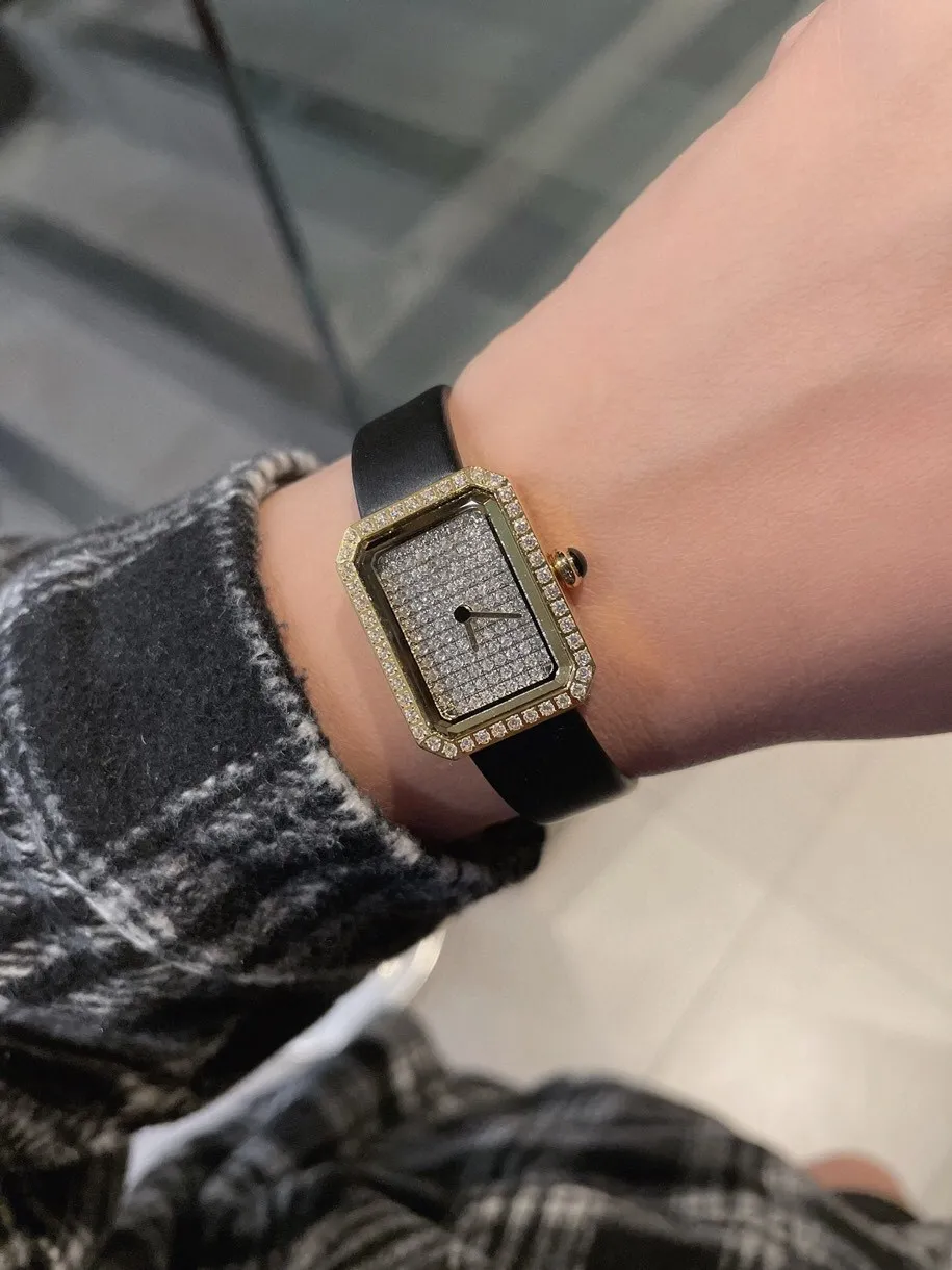 Brand Genuine Leather Watch Luxury Premiere Mini Wrist Watch Full CZ Rectangle Quartz Wristwatch Clock Women BoyFriend Watches
Brand Genuine Leather Watch Luxury Premiere Mini Wrist Watch Full CZ Rectangle Quartz Wristwatch Clock Women BoyFriend Watches