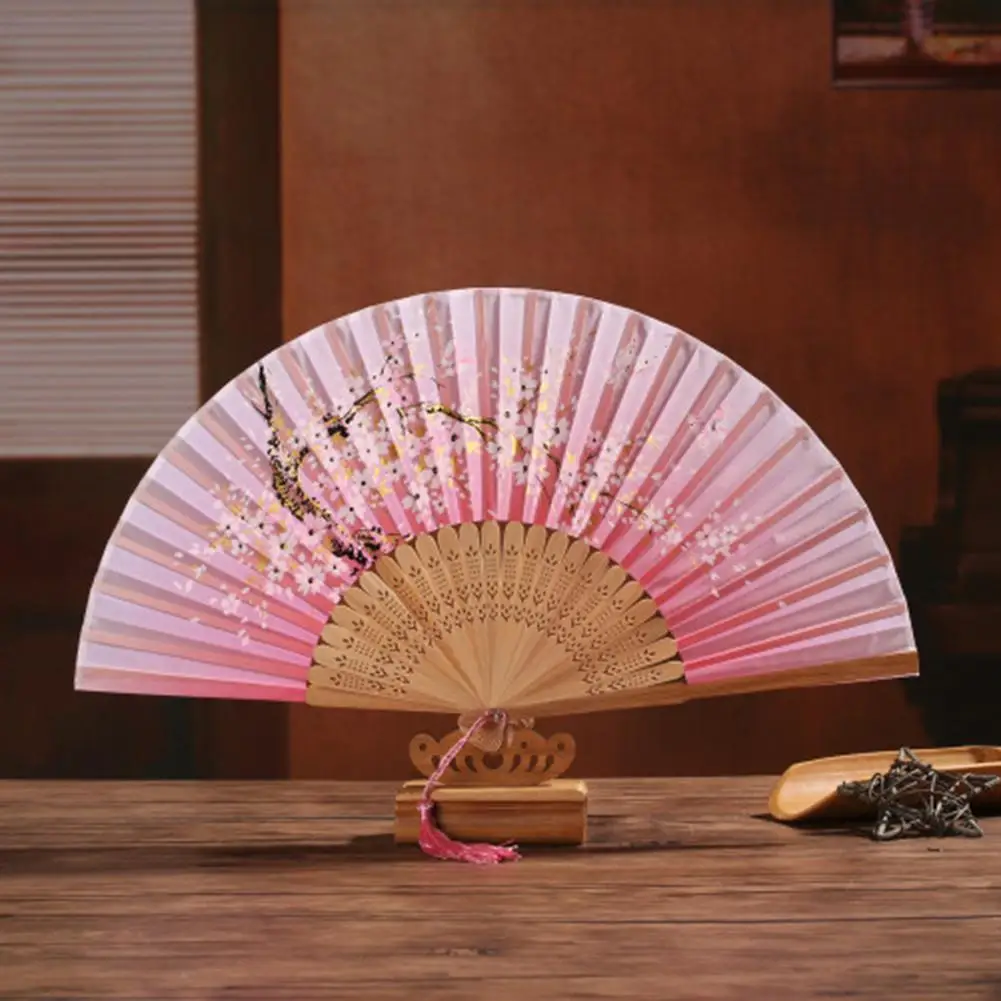 Винтажный бамбуковый веер с принтом цветущей вишни, складной, прочный и долговечный для ежедневного использования, летний веер для танцев д...
Винтажный бамбуковый веер с принтом цветущей вишни, складной, прочный и долговечный для ежедневного использования, летний веер для танцев д...