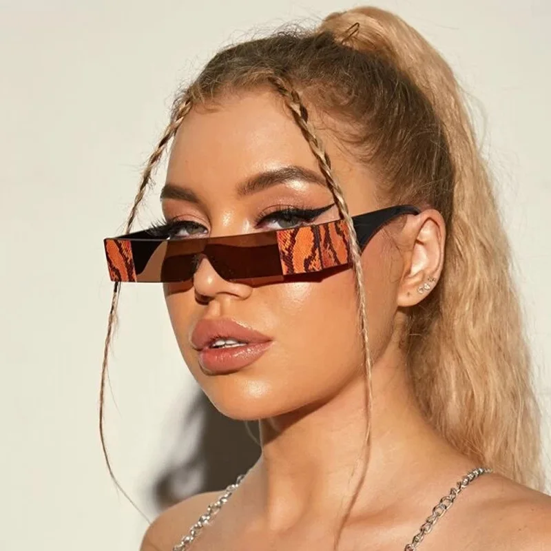 Trending Rectangle Sunglasses Women Green Shades Brand Designer Fashion Stripe Rimless Sunglasses For Female Male Retro Eyewear
Trending Rectangle Sunglasses Women Green Shades Brand Designer Fashion Stripe Rimless Sunglasses For Female Male Retro Eyewear