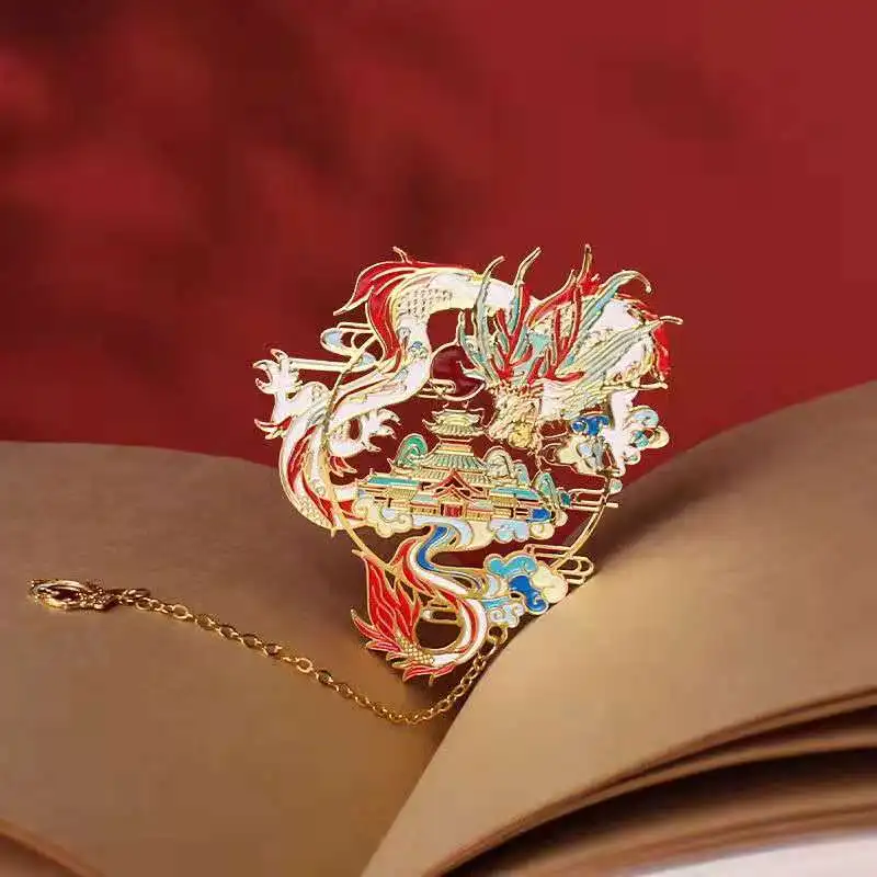 Chinese style hollow metal bookmark creative retro holiday gift souvenir art book holder student supplies office stationery
Chinese style hollow metal bookmark creative retro holiday gift souvenir art book holder student supplies office stationery
