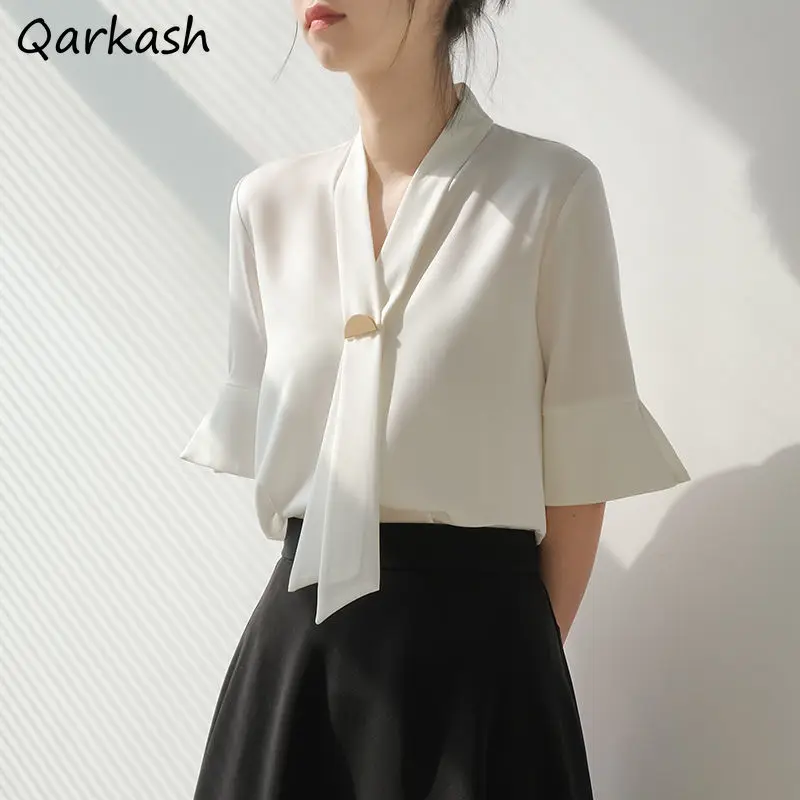 Blouse Women Korean Style V-Neck New Blusa Feminina Slim Mujer Top Casual Flare Half Sleeve Simple Chiffon Loose Temperament Ins
Blouse Women Korean Style V-Neck New Blusa Feminina Slim Mujer Top Casual Flare Half Sleeve Simple Chiffon Loose Temperament Ins
