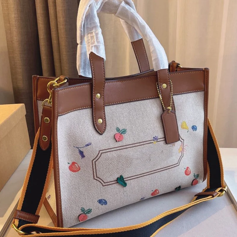 vip 2021 luxury classic lady canvas leather handbag PU leather lady shoulder bag graphic lady messenger bag
vip 2021 luxury classic lady canvas leather handbag PU leather lady shoulder bag graphic lady messenger bag