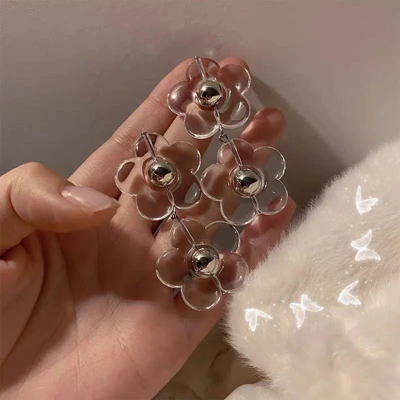 Flower Metal Gold Color Hollow Earrings Geometric Round Ball Simple Drop Earring for Women Charm Fashion Jewelry Gift
Flower Metal Gold Color Hollow Earrings Geometric Round Ball Simple Drop Earring for Women Charm Fashion Jewelry Gift