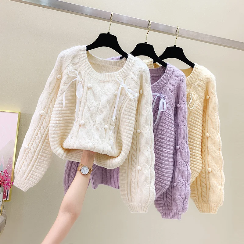 Purple sweater, lovely girl, Japanese style, loose style, pullover and lazy style
Purple sweater, lovely girl, Japanese style, loose style, pullover and lazy style