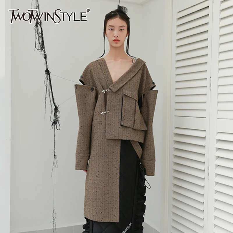 TWOTWINSTYLE Asymmetrical Striped Coat For Women V Neck Long Sleeve Patchwork Sequin Tweed Coats Female Fashion New Clothing
TWOTWINSTYLE Asymmetrical Striped Coat For Women V Neck Long Sleeve Patchwork Sequin Tweed Coats Female Fashion New Clothing