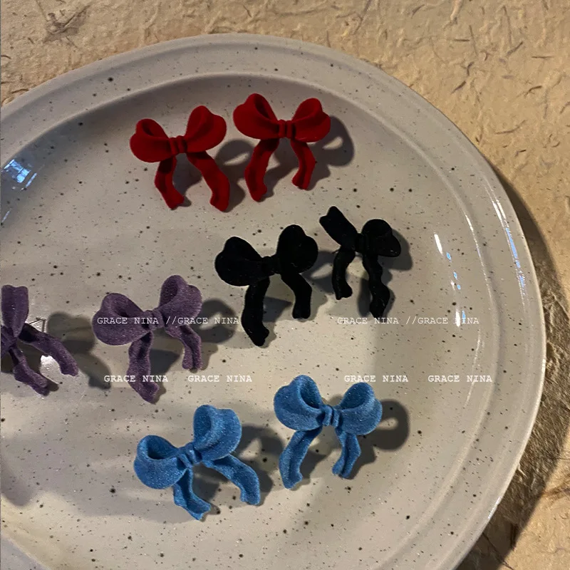 2020 New Fashion Women's Earrings Sweet Cute Bowknot Earrings For Women Girl Bride's Wedding Party Jewelry Party Gifts Wholesale
2020 New Fashion Women's Earrings Sweet Cute Bowknot Earrings For Women Girl Bride's Wedding Party Jewelry Party Gifts Wholesale