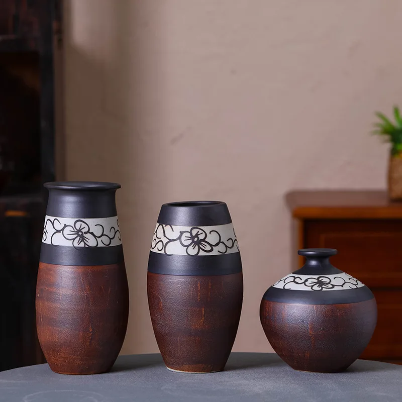 Jingdezheng Handcraft Natual Wood Black Glaze Ceramic Vase Porcelain Flower Arrangement Modern Home Decorations
Jingdezheng Handcraft Natual Wood Black Glaze Ceramic Vase Porcelain Flower Arrangement Modern Home Decorations