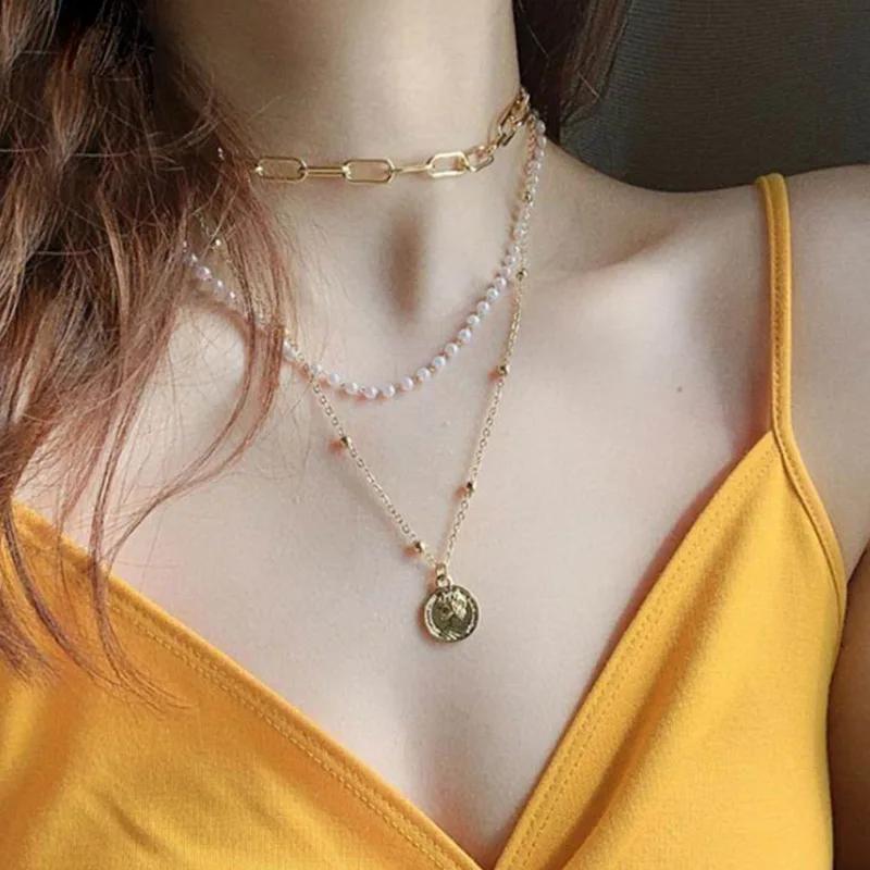 2021European and American simple fashion alloy head coin pearl female necklace multi-layer pendant clavicle chain
2021European and American simple fashion alloy head coin pearl female necklace multi-layer pendant clavicle chain
