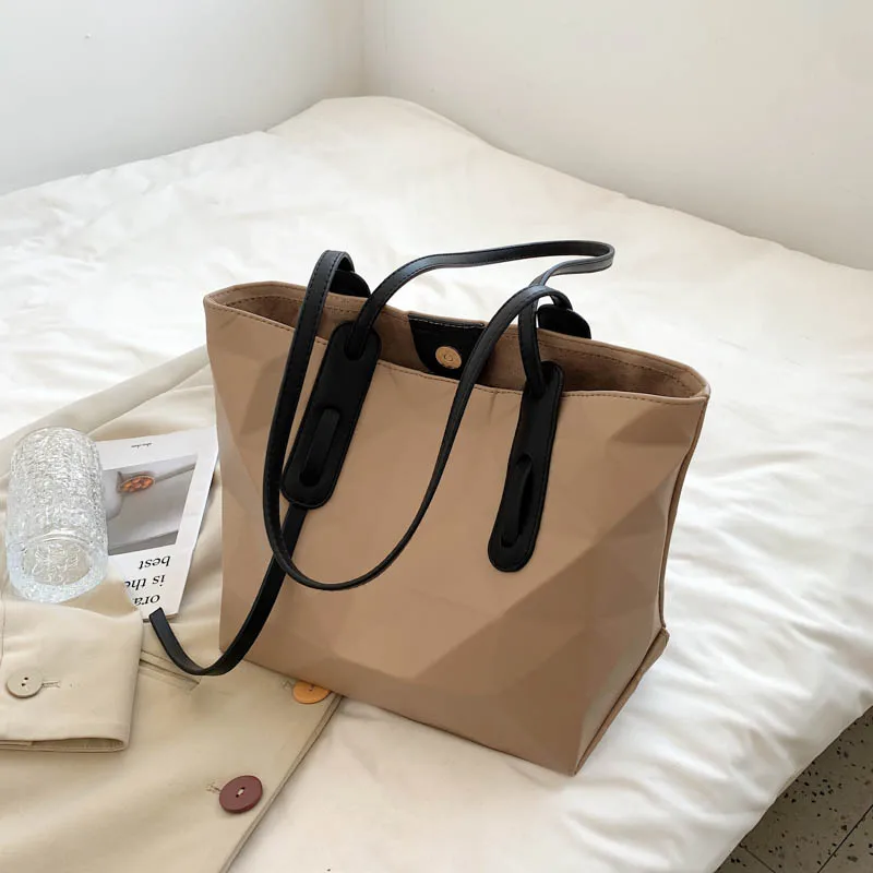 2021 New Woman Handbag Large Capacity Shopping Bag Fashion High Quality Shoulder Bag Female PU Tote Bag Luxury Designer Handbags
2021 New Woman Handbag Large Capacity Shopping Bag Fashion High Quality Shoulder Bag Female PU Tote Bag Luxury Designer Handbags