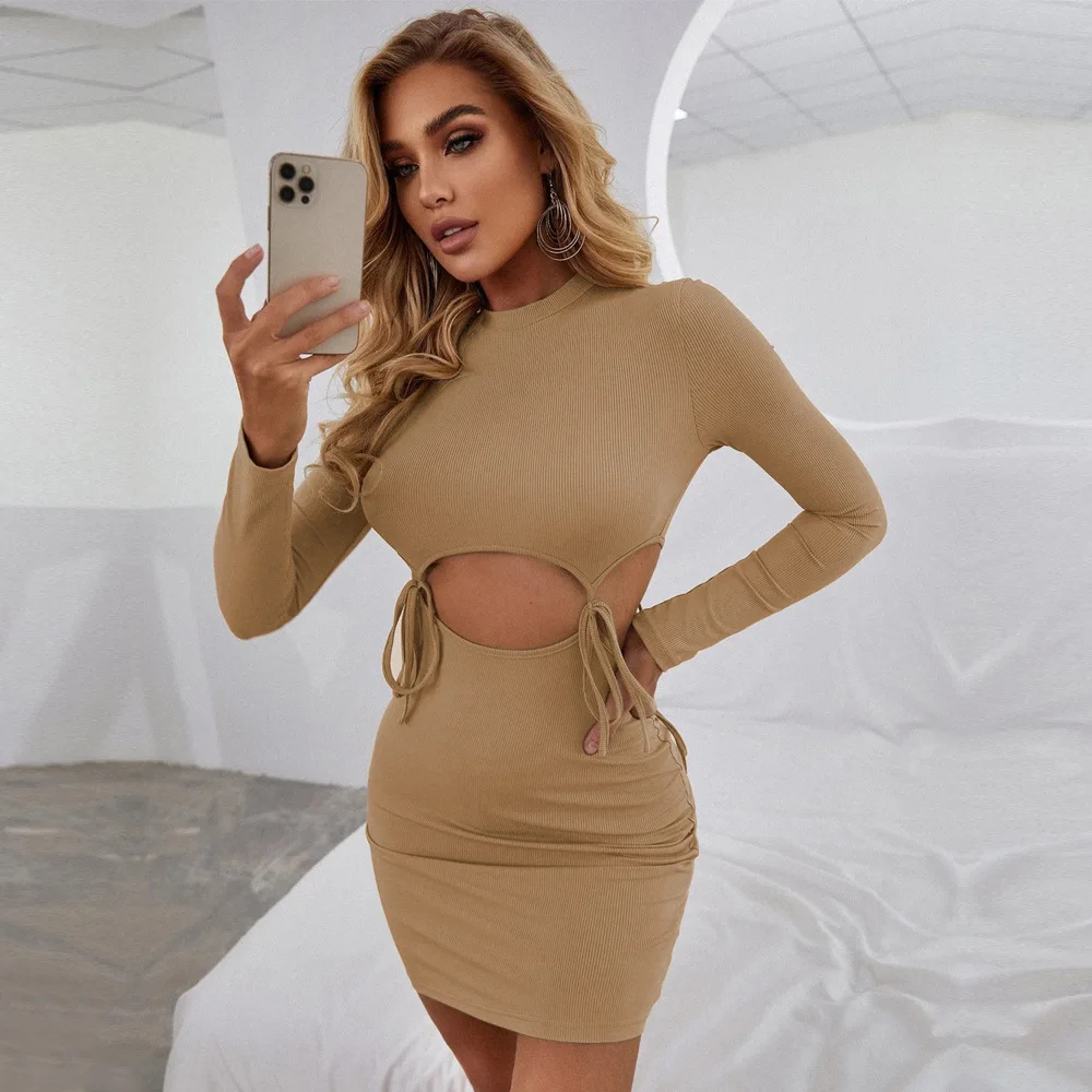 2021 Fall/Winter Women's Waist Hollow Lace Slim-fit Hip Long Sleeve Two-Piece Dress 
2021 Fall/Winter Women's Waist Hollow Lace Slim-fit Hip Long Sleeve Two-Piece Dress