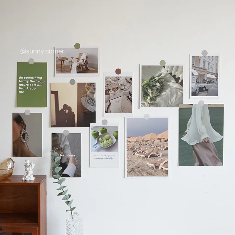 6pcs INS Photo Card Wall Decoration Poster Rich Art Wall Sticker Living Room and Bedroom Creative Background Poster Kraft Paper
6pcs INS Photo Card Wall Decoration Poster Rich Art Wall Sticker Living Room and Bedroom Creative Background Poster Kraft Paper