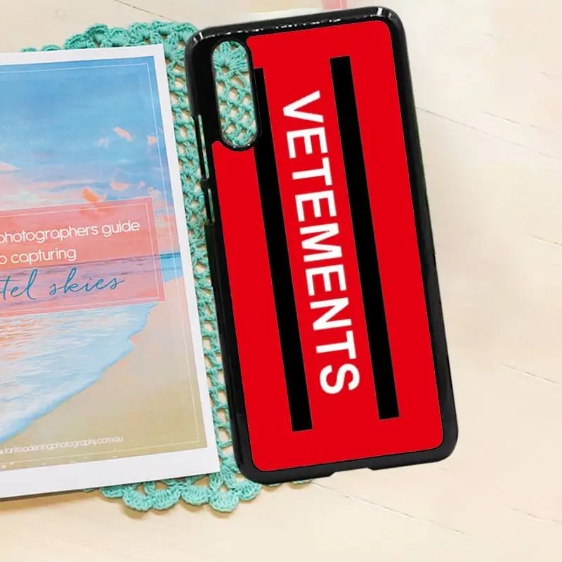 Vetementse fashion brand high quality Phone Case PC for iPhone 11 12 pro XS MAX 8 7 6 6S Plus X 5S SE 2020 XR 
Vetementse fashion brand high quality Phone Case PC for iPhone 11 12 pro XS MAX 8 7 6 6S Plus X 5S SE 2020 XR