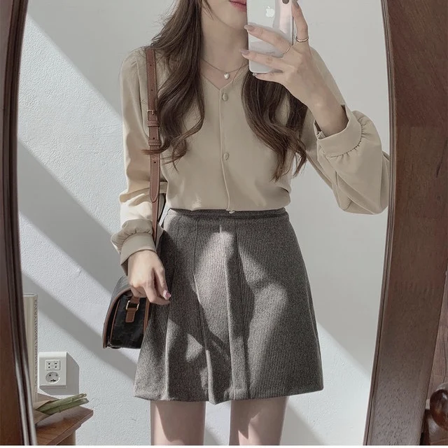 New Spring Vintage Cotton Shirt Female Oversize Womens Long Sleeve Girls Blouse Summer Plus Size Women Blouses Femme Blusas
New Spring Vintage Cotton Shirt Female Oversize Womens Long Sleeve Girls Blouse Summer Plus Size Women Blouses Femme Blusas