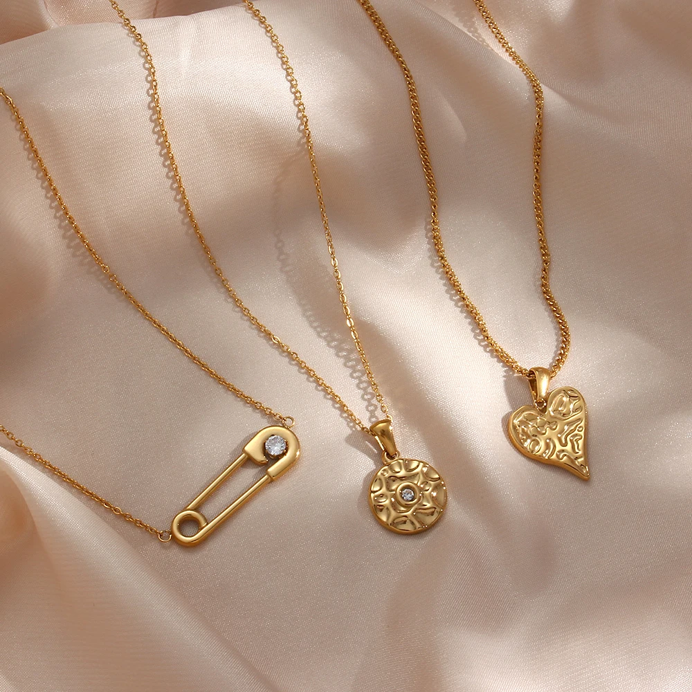 New Tarnish Free Jewelry Gift For Ladies Trendy Safety Pin Irregular Surface Round Heart Geometric Gold Pendant Necklace
New Tarnish Free Jewelry Gift For Ladies Trendy Safety Pin Irregular Surface Round Heart Geometric Gold Pendant Necklace