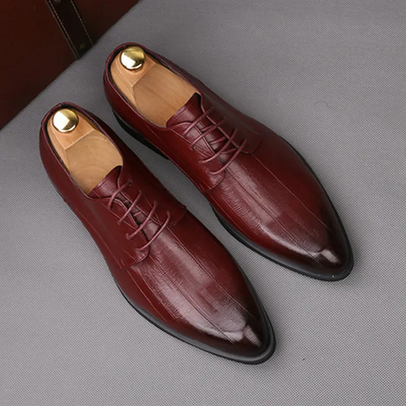 

Gentleman Pointed toe brogue Moccasins Oxford shoes fashion men's patent leather wedding Business dress shoes 559