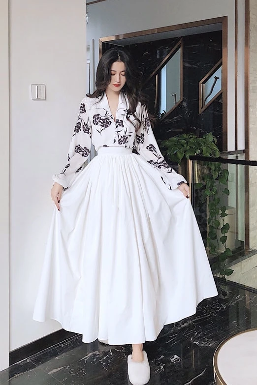 Black and white printed V-neck chiffon high waist dress 2021 summer new dresses for women party V-Neck Ruffles Bohemian
Black and white printed V-neck chiffon high waist dress 2021 summer new dresses for women party V-Neck Ruffles Bohemian