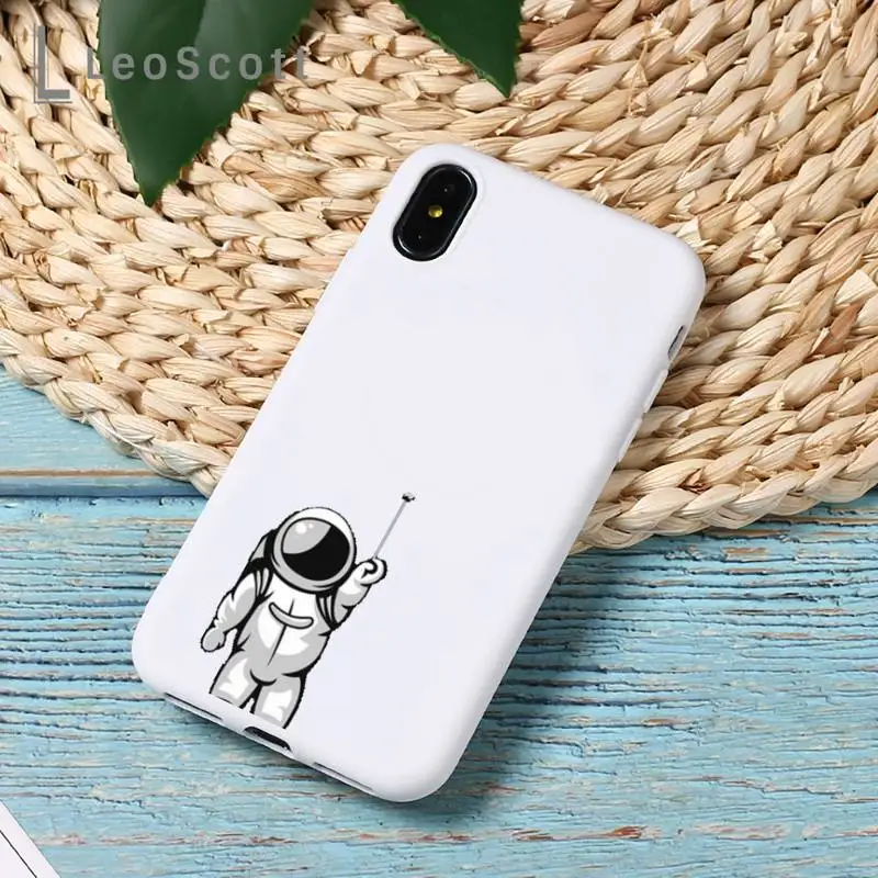 Cute Cartoon Astronaut Planet Star Phone Case Candy Color for iPhone 6 7 8 11 12 s mini pro X XS XR MAX Plus 
Cute Cartoon Astronaut Planet Star Phone Case Candy Color for iPhone 6 7 8 11 12 s mini pro X XS XR MAX Plus
