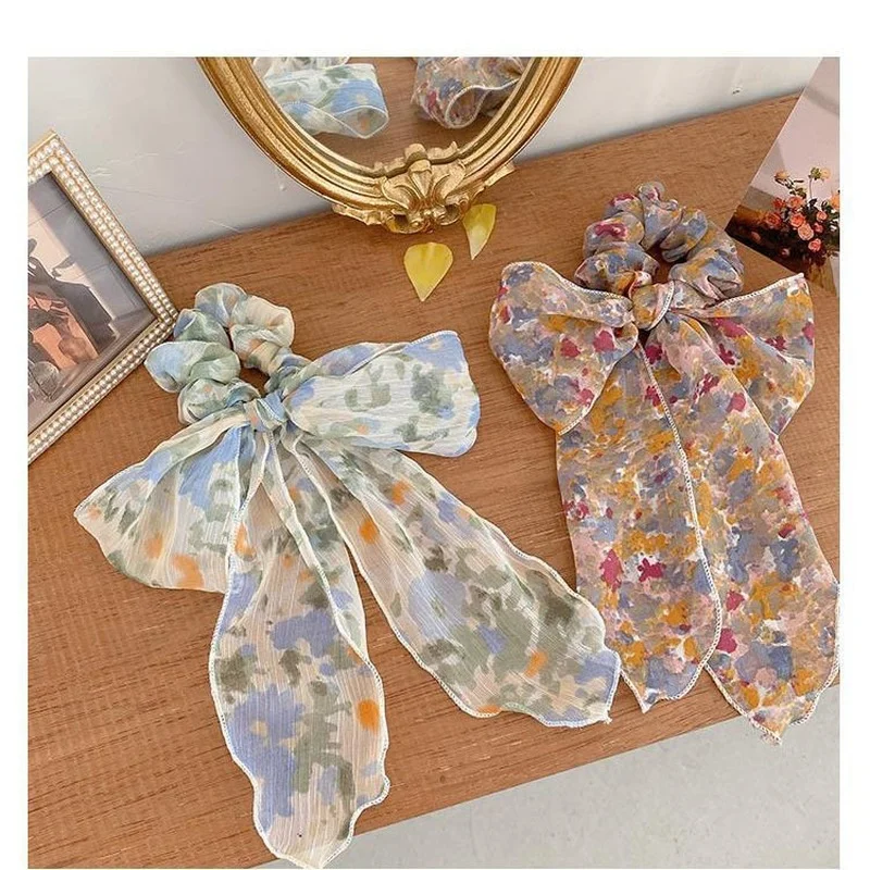 retro watercolor oil painting series floral bow hair ring fairy streamer hair rope French large intestine ring hair accessory
retro watercolor oil painting series floral bow hair ring fairy streamer hair rope French large intestine ring hair accessory