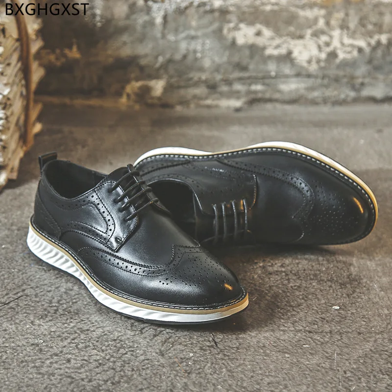 Brown Brogue Mens Shoes Genuine Leather Casual Shoes for Men 2021 Black Luxury Designer Shoes Men Zapatillas De Hombre Chaussure 
Brown Brogue Mens Shoes Genuine Leather Casual Shoes for Men 2021 Black Luxury Designer Shoes Men Zapatillas De Hombre Chaussure