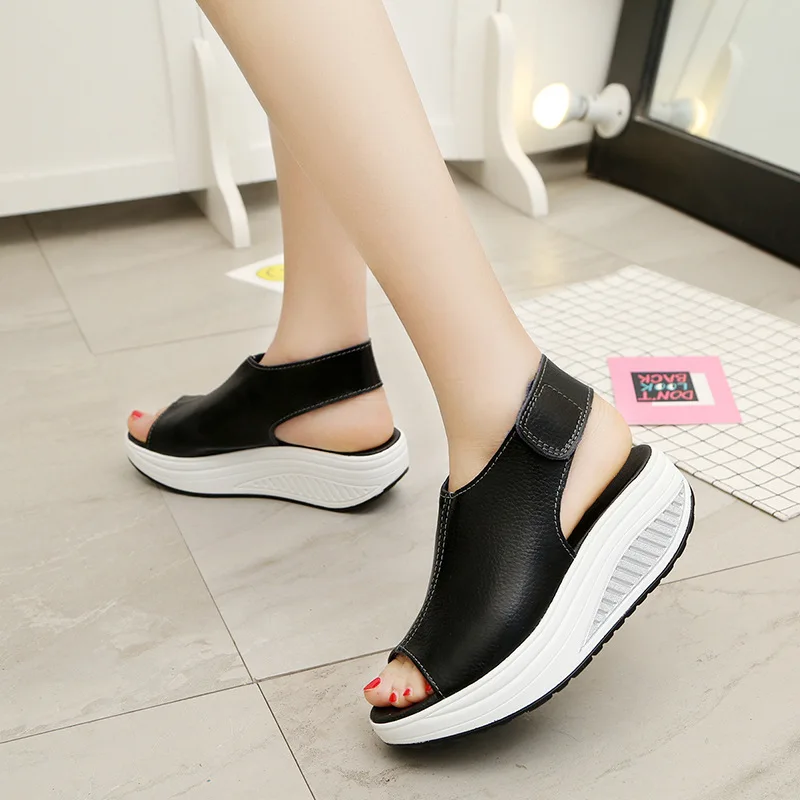 New Styles Summer Women Sandals Platform Wedges Sandals Leather Swing Peep Toe Casual Shoes Women Walk Shoes Flats Size 35-43
New Styles Summer Women Sandals Platform Wedges Sandals Leather Swing Peep Toe Casual Shoes Women Walk Shoes Flats Size 35-43