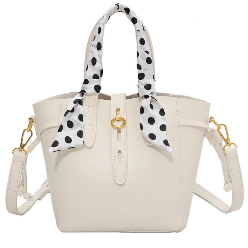 Scarf Decoration PU Leather Bucket Designer Crossbody Bags For Women 2021 Branded Trendy Shoulder Handbags Purses Solid Color
Scarf Decoration PU Leather Bucket Designer Crossbody Bags For Women 2021 Branded Trendy Shoulder Handbags Purses Solid Color