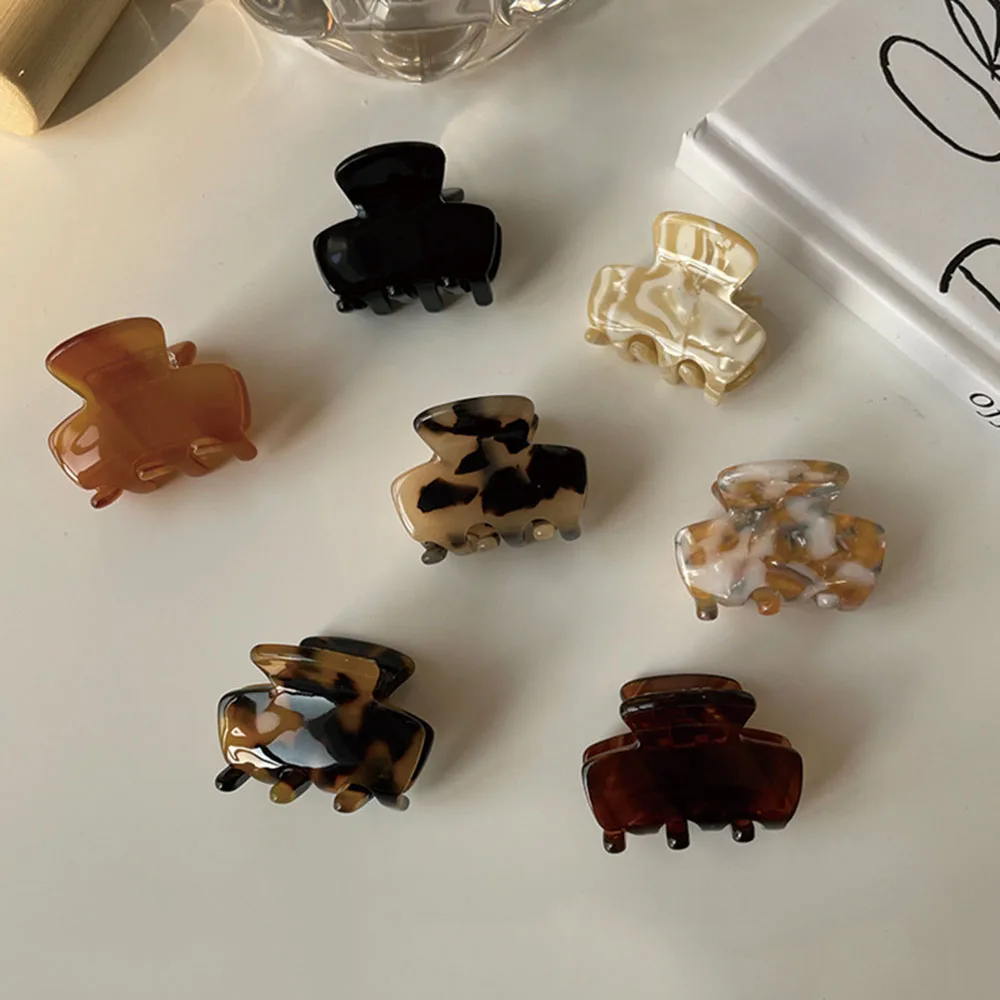 Fashion Women Acetate Hair Claws Crab Clamps Charm Solid Color Leopard Lady Small Size Hair Clips Headdress Hair Styling Tool
Fashion Women Acetate Hair Claws Crab Clamps Charm Solid Color Leopard Lady Small Size Hair Clips Headdress Hair Styling Tool