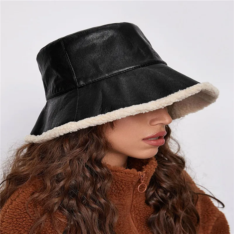 New Design Women Men Autumn Winter Warm Faux Fur Bucket Hat Casual Style PU Leather Solid Black Cap 2020 Xmas Gift
New Design Women Men Autumn Winter Warm Faux Fur Bucket Hat Casual Style PU Leather Solid Black Cap 2020 Xmas Gift