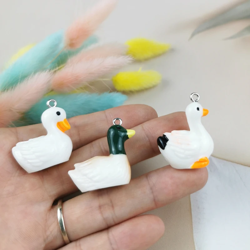 10pcs/pack 3D Resin Cute Swan Ducks Pendant Mandarin Duck Charms Fit Jewelry Findings DIY Earrings Necklace Dangle Handmade
10pcs/pack 3D Resin Cute Swan Ducks Pendant Mandarin Duck Charms Fit Jewelry Findings DIY Earrings Necklace Dangle Handmade