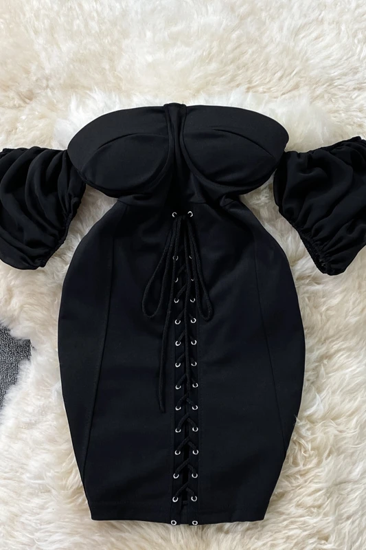 Summer black Dress 2021 New Ins Fashion Women Bandage Mini Dress Sexy Off Shoulder Puff Sleeve Korean Club Party Vestidos
Summer black Dress 2021 New Ins Fashion Women Bandage Mini Dress Sexy Off Shoulder Puff Sleeve Korean Club Party Vestidos