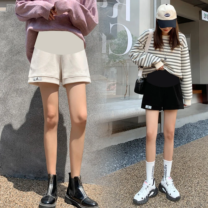 1149# Winter Thick Warm Corduroy Maternity Shorts Wide Leg Loose Elastic Waist Belly Short Pants For Pregnant Women Pregnancy
1149# Winter Thick Warm Corduroy Maternity Shorts Wide Leg Loose Elastic Waist Belly Short Pants For Pregnant Women Pregnancy