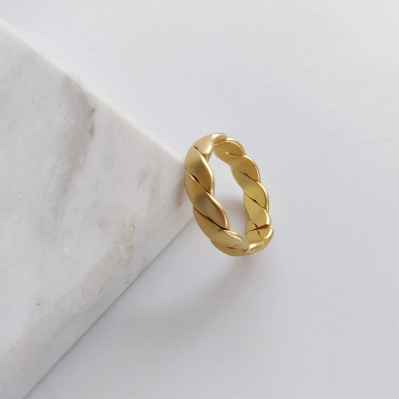 Matte Golden Finger Rings Valentine's Day Gift Jewelry Hot Sale 2020 Geometry Rings For Women Jewelry Wholesale
Matte Golden Finger Rings Valentine's Day Gift Jewelry Hot Sale 2020 Geometry Rings For Women Jewelry Wholesale