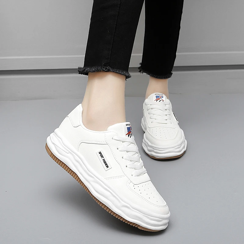Women Casual Flat Shoes Lace Up Platform Trainers Leather Women Sport Shoe White Chunky Sneakers Tenis Feminino Chaussures Femme 
Women Casual Flat Shoes Lace Up Platform Trainers Leather Women Sport Shoe White Chunky Sneakers Tenis Feminino Chaussures Femme