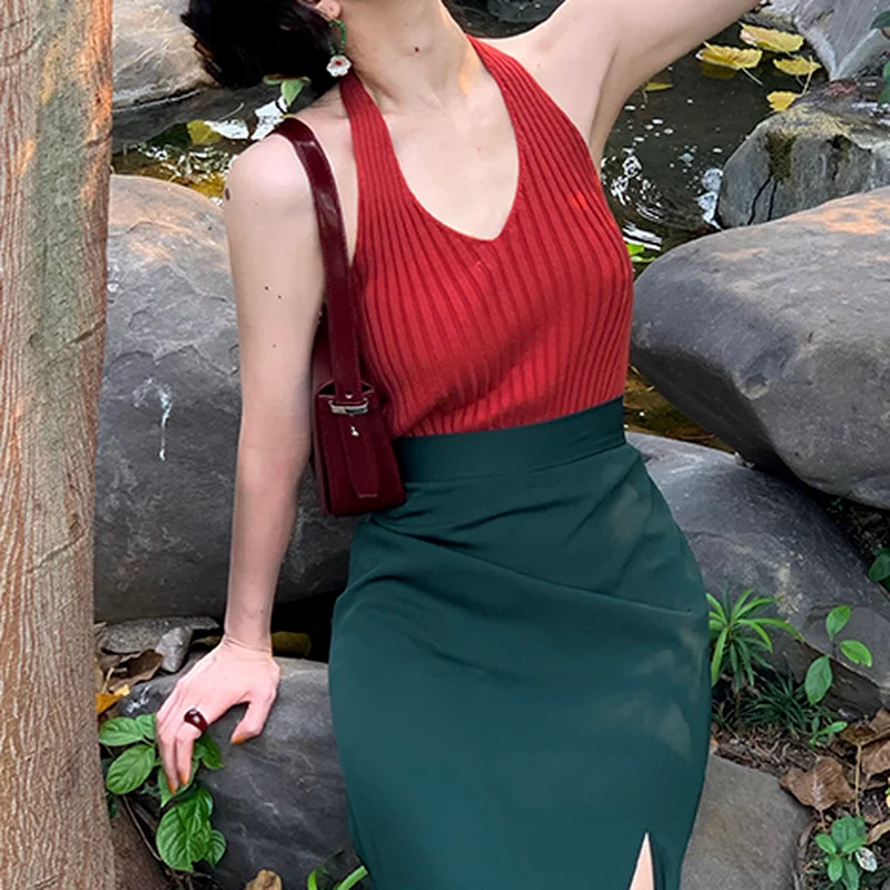 Sexy Halter Neck V-neck Suspender Crop Tops Summer 2021 Retro Female New Slim Short Stretch Slim Waistcoat Bottoming T-Shirt
Sexy Halter Neck V-neck Suspender Crop Tops Summer 2021 Retro Female New Slim Short Stretch Slim Waistcoat Bottoming T-Shirt