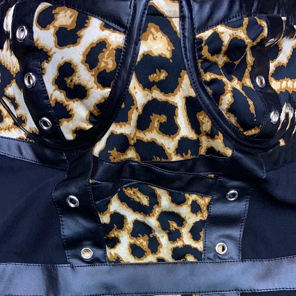Ailigou 2020 New Elegant Women's Jumpsuit Club Summer Style Feminine V-neck Spaghetti Belt Leopard Hollow Tight
Ailigou 2020 New Elegant Women's Jumpsuit Club Summer Style Feminine V-neck Spaghetti Belt Leopard Hollow Tight