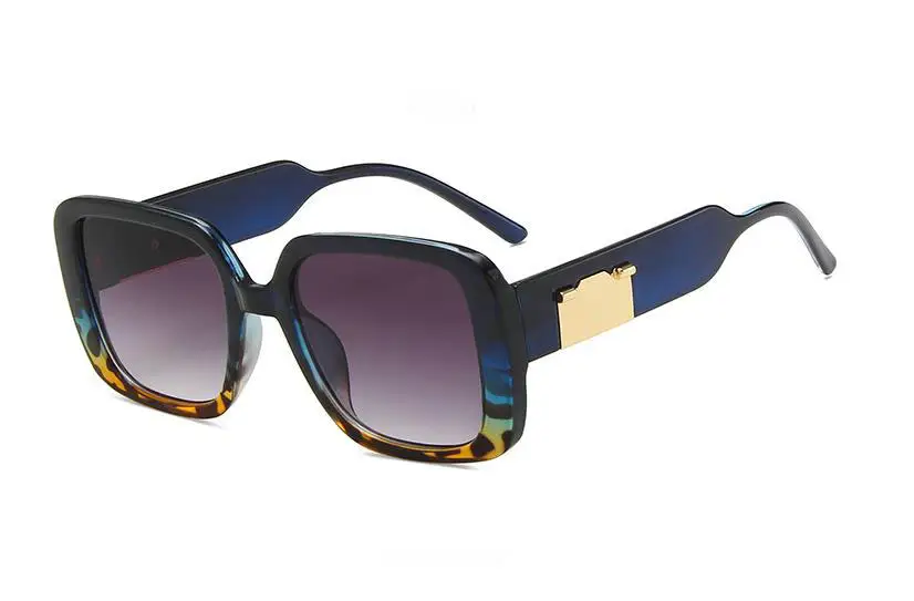 2021 Fashion Sunglasses Women Vintage Metal Frame Oversized Square Sun Glasses Luxury Designer UV400 Sunglass Female Men
2021 Fashion Sunglasses Women Vintage Metal Frame Oversized Square Sun Glasses Luxury Designer UV400 Sunglass Female Men