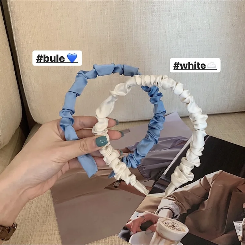 Корейская версия Instagram, тонкие края, складки, милая и яркая сказочная обруч для волос, сетчатые красные аксессуары для волос
Корейская версия Instagram, тонкие края, складки, милая и яркая сказочная обруч для волос, сетчатые красные аксессуары для волос