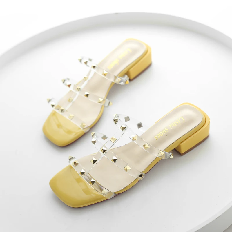 Women Shoes Rivet Slippers Woman T-strap Transparent Slides Casual Mules Summer 2019 Designer High Heels Beach Rubber Slippers 
Women Shoes Rivet Slippers Woman T-strap Transparent Slides Casual Mules Summer 2019 Designer High Heels Beach Rubber Slippers