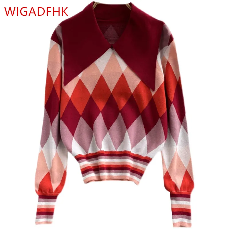 Ladies Retro Diamond Plaid Sweater Fashion Color Matching Doll Collar Pullover Sweater Autumn And Winter Chic Top
Ladies Retro Diamond Plaid Sweater Fashion Color Matching Doll Collar Pullover Sweater Autumn And Winter Chic Top