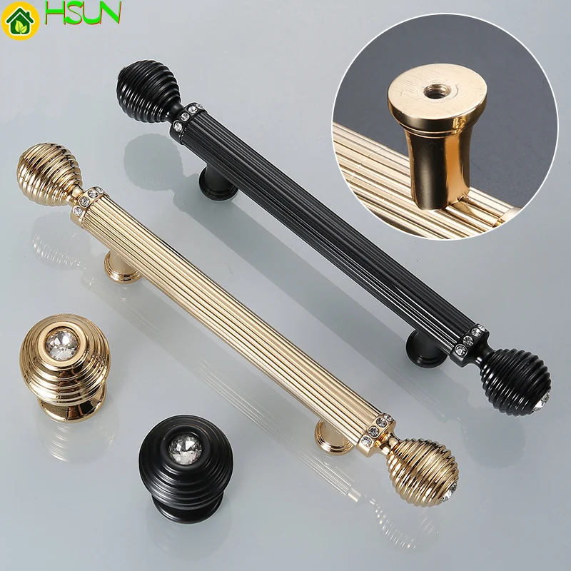 1pc Gold/ Black Door Handles Luxury Drawer Pull Kitchen Cabinet Handles door knob drawer Straight Handle CRY0046
1pc Gold/ Black Door Handles Luxury Drawer Pull Kitchen Cabinet Handles door knob drawer Straight Handle CRY0046