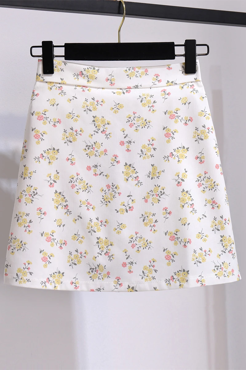 Small high waist floral short skirt female spring and summer 2021 new Korean style all-match skirt a-line skirt bag hip skirt
Small high waist floral short skirt female spring and summer 2021 new Korean style all-match skirt a-line skirt bag hip skirt
