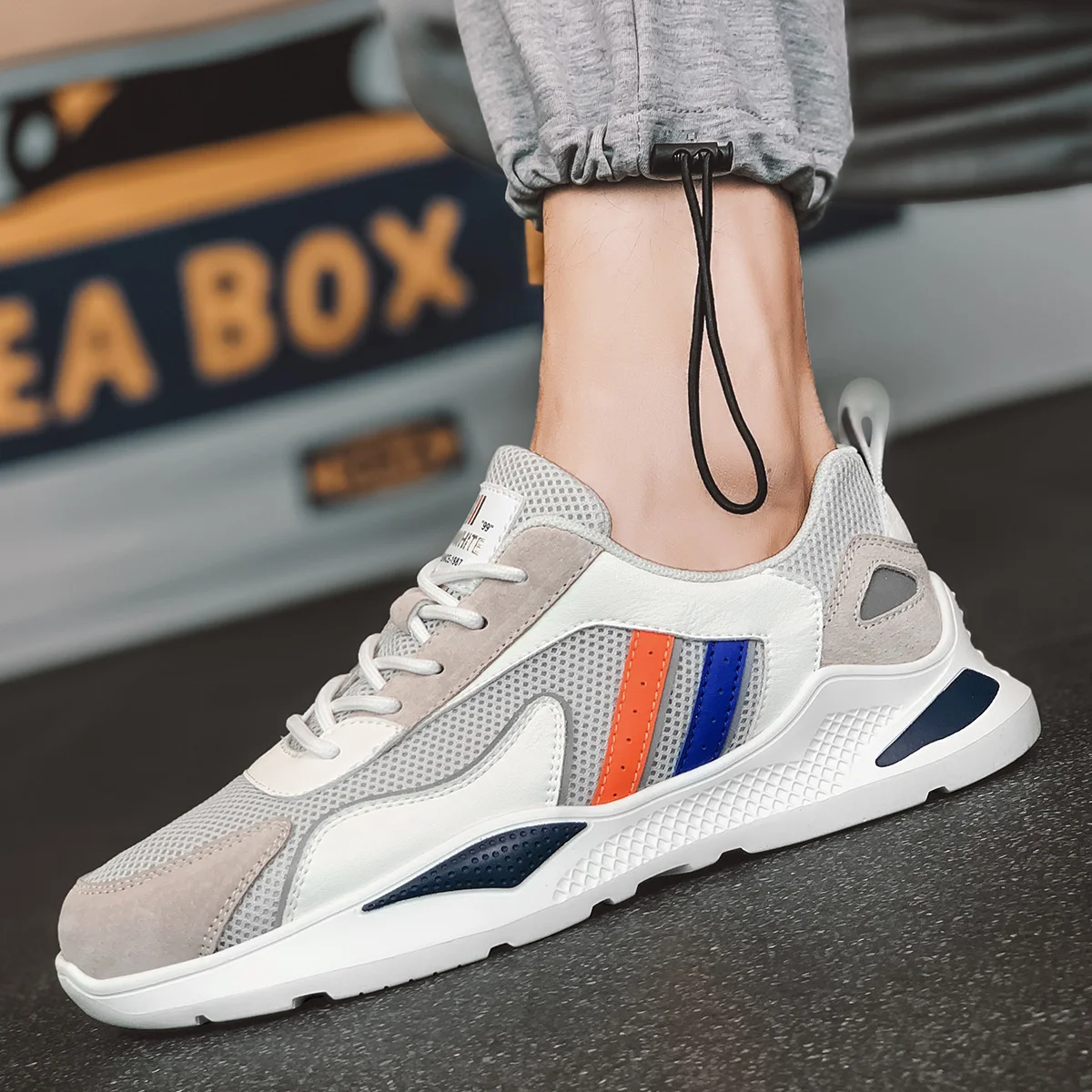Hot Sale Summer Pig Leather + Mesh Breathable Casual Trendy Shoes Tennis Shoes Men Outdoor Sport Shoes Genuine Leather Sneakers
Hot Sale Summer Pig Leather + Mesh Breathable Casual Trendy Shoes Tennis Shoes Men Outdoor Sport Shoes Genuine Leather Sneakers